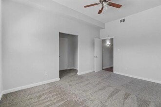 5105 Skillman St in Dallas, TX - Building Photo - Building Photo