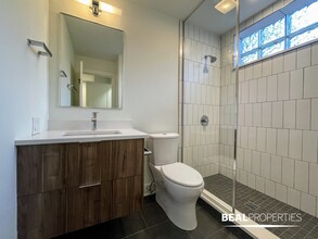 994 W Grace St in Chicago, IL - Building Photo - Building Photo
