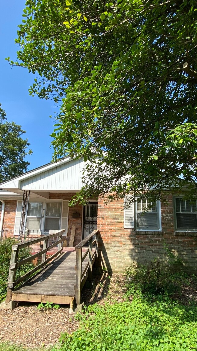 property at 735 Prospect St