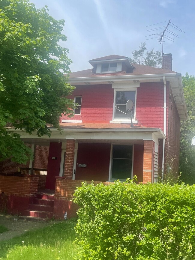 property at 108 Fulton Pl
