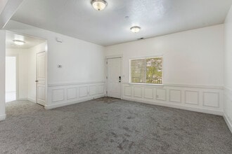 389 S State St, Unit 20 in Provo, UT - Foto de edificio - Building Photo