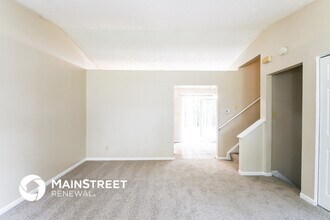 6523 Woodmere Cir in Indianapolis, IN - Foto de edificio - Building Photo