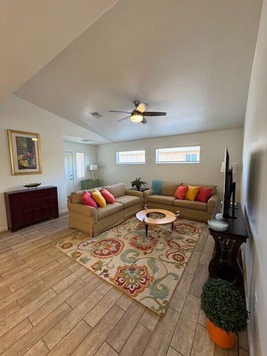 2446 South Dr in Tucson, AZ - Building Photo