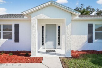 591 Seaport Terrace SE in Palm Bay, FL - Building Photo - Building Photo