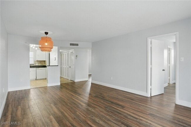 property at 170 Turtle Lake Ct