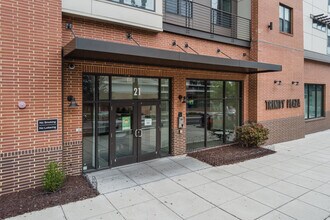 Trinity Plaza in Washington, DC - Foto de edificio - Building Photo
