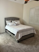 5703 Park Place Dr in Bakersfield, CA - Foto de edificio - Building Photo