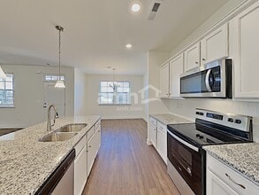 2329 Campbell Cove Ct in Lowell, NC - Building Photo - Building Photo