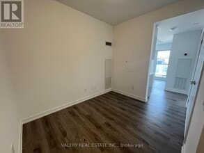 1480 Bayly St in Pickering, ON - Building Photo - Building Photo