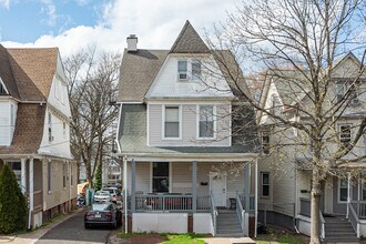 39 Mine St in New Brunswick, NJ - Building Photo - Building Photo