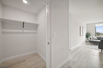 45 S Grove St in East Orange, NJ - Building Photo - Building Photo