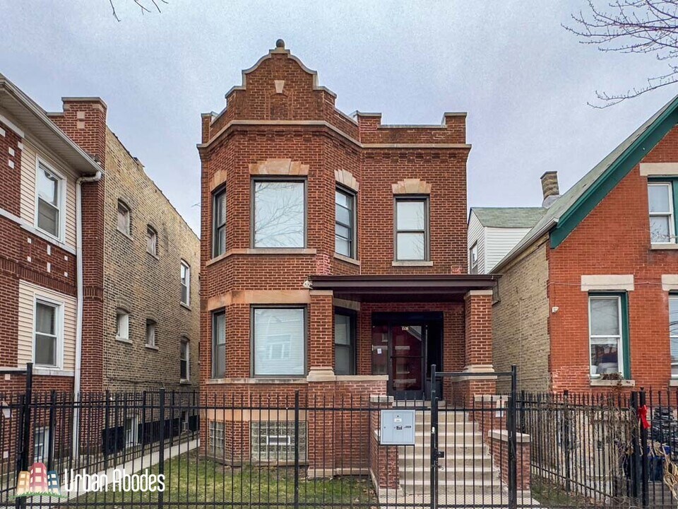 1536 N Hamlin Ave, Unit A09K in Chicago, IL - Building Photo