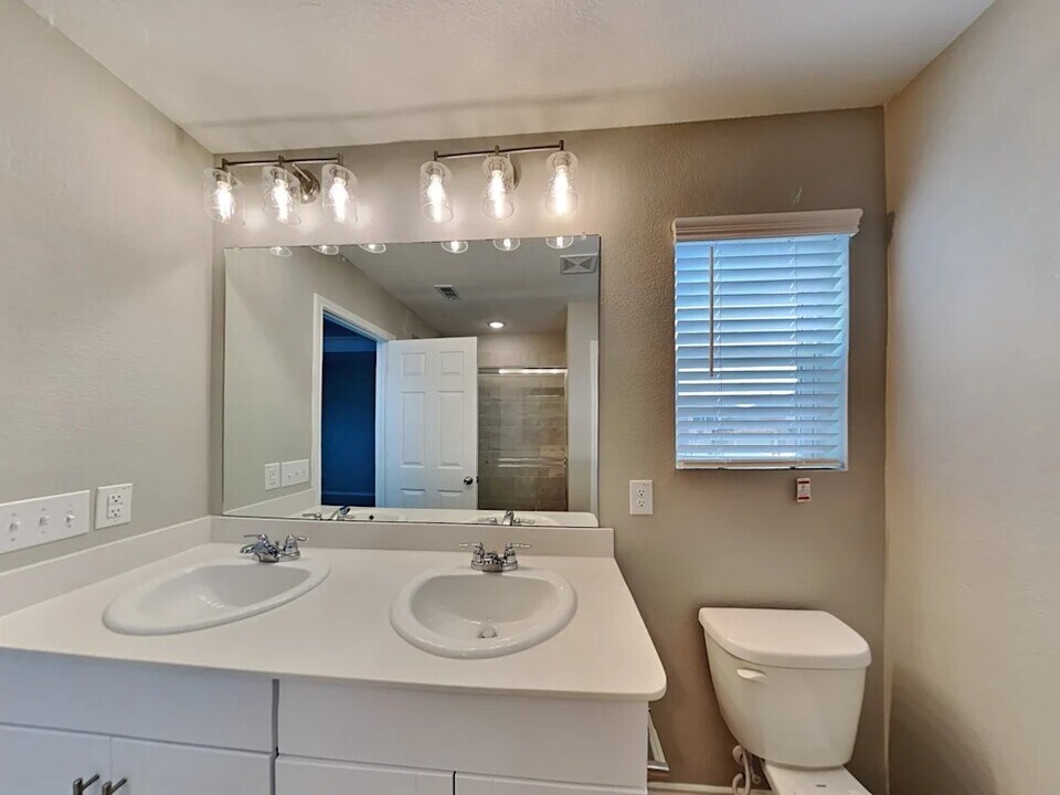 315 E 9th St in Belle, WV - Building Photo