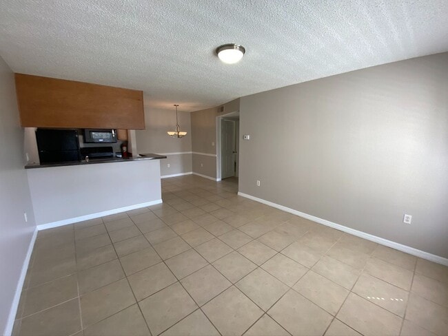 202 Lake Parsons Green in Brandon, FL - Building Photo - Building Photo