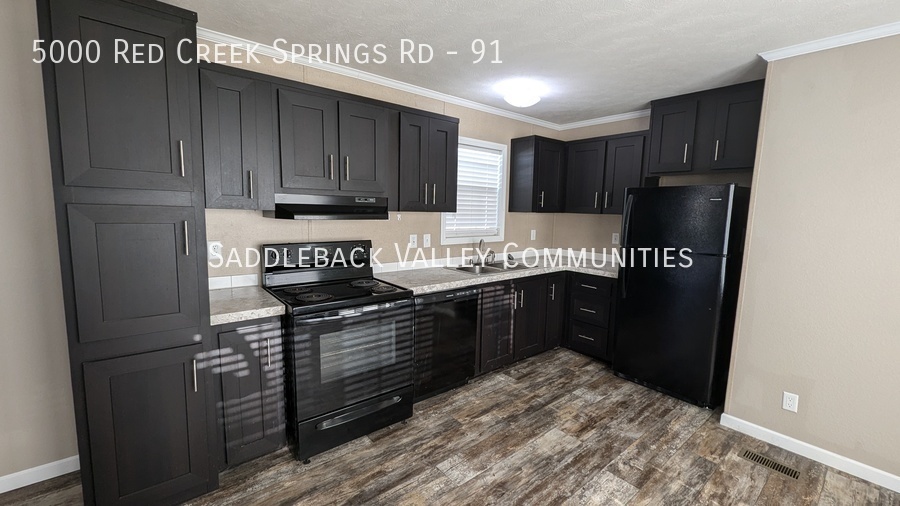 5000 Red Creek Springs Rd in Pueblo, CO - Building Photo