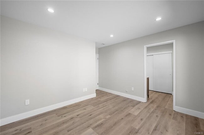 22570 Los Tigres Dr in Santa Clarita, CA - Building Photo - Building Photo