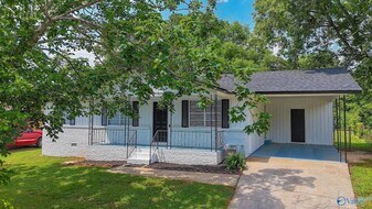 629 Dawson Terrace NW in Huntsville, AL - Building Photo