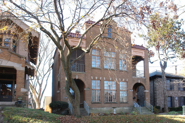 1246 Cherokee Rd in Louisville, KY - Building Photo - Building Photo