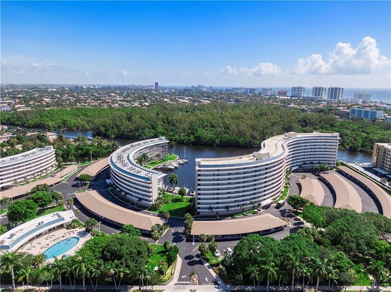 1319 E Hillsboro Blvd in Deerfield Beach, FL - Building Photo