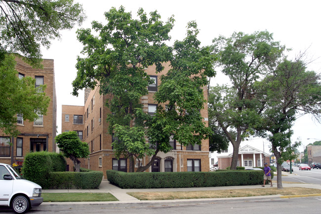 3754 N Bernard St in Chicago, IL - Building Photo - Building Photo