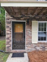 262 Fleming Rd in Charleston, SC - Building Photo