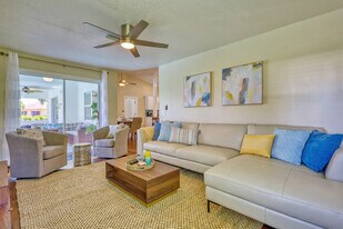 71 Marker Rd in Rotonda West, FL - Building Photo