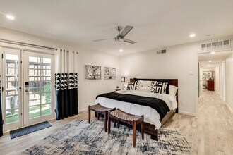 9807 Airline Rd in Dallas, TX - Building Photo - Building Photo