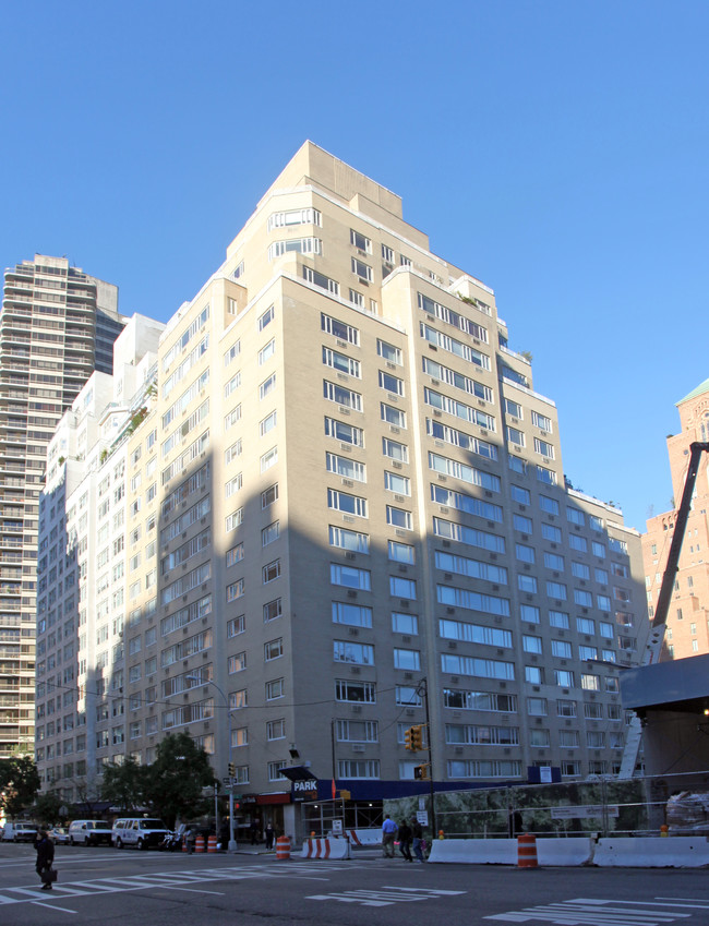 Beekman Townhouse in New York, NY - Foto de edificio - Building Photo