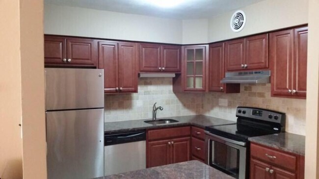 125 Montgomery Ave-Unit -105 in Bala Cynwyd, PA - Building Photo - Building Photo