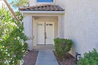 1811 Falling Tree Ave in North Las Vegas, NV - Building Photo - Building Photo