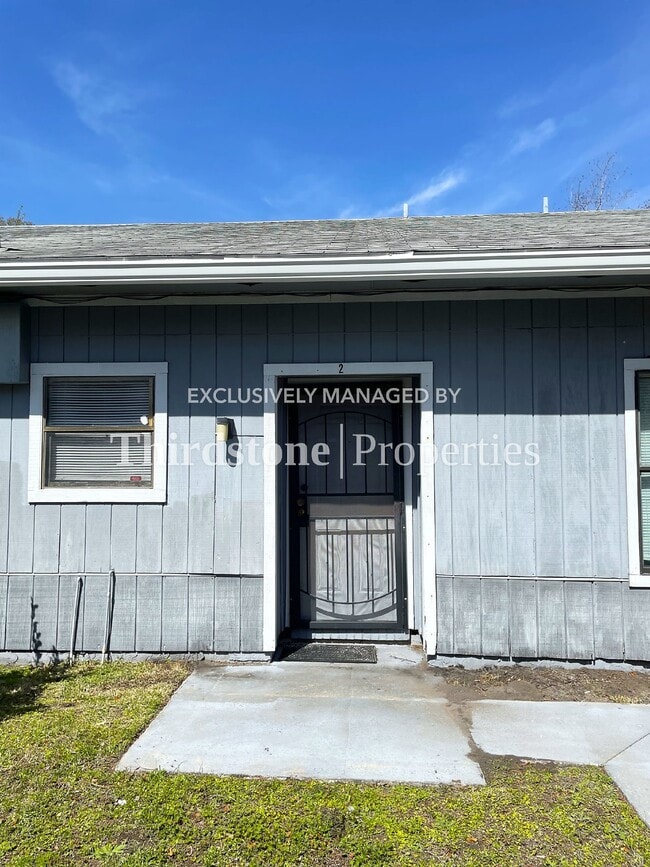 5128 Indian Lakes Ct, Unit 2