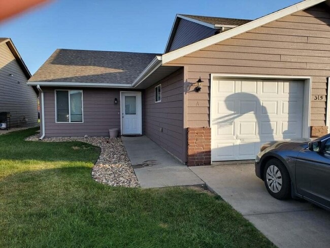 property at 315 Jerry Pl