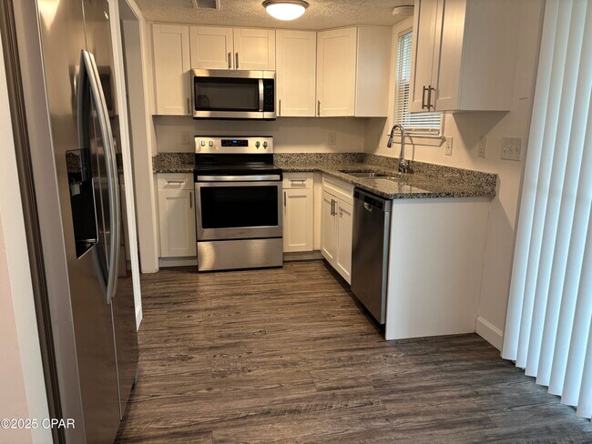 1629 N James Ave in Panama City, FL - Building Photo - Building Photo