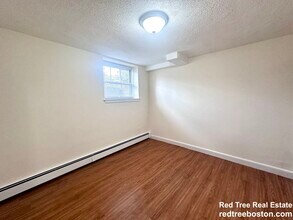 176 N Beacon St in Boston, MA - Building Photo - Building Photo