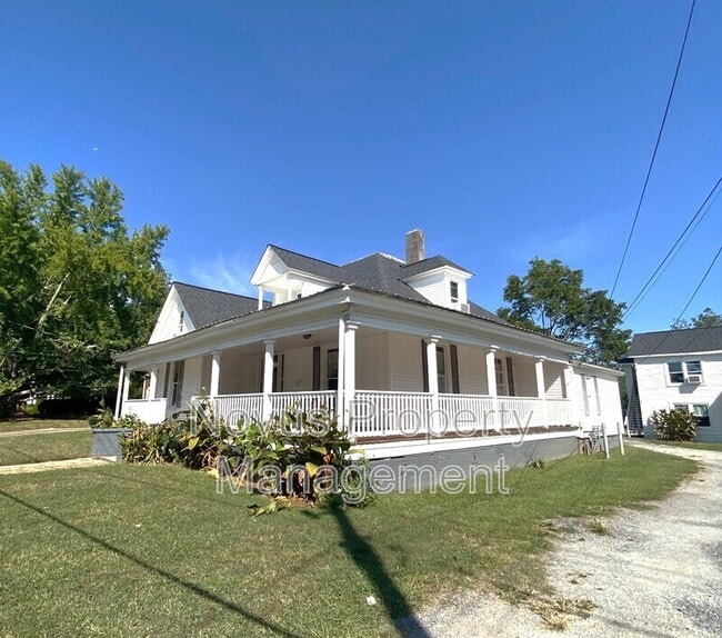 302 Cedar St in Carrollton, GA - Building Photo - Building Photo