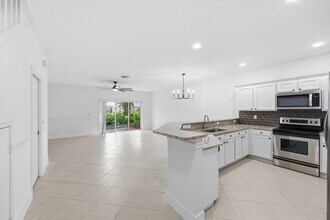 13380 Georgian Ct in Wellington, FL - Building Photo - Building Photo