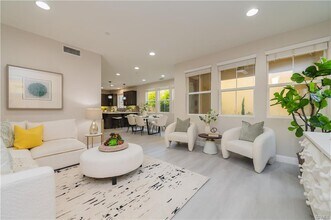 48 Mariposa in Lake Forest, CA - Building Photo - Building Photo
