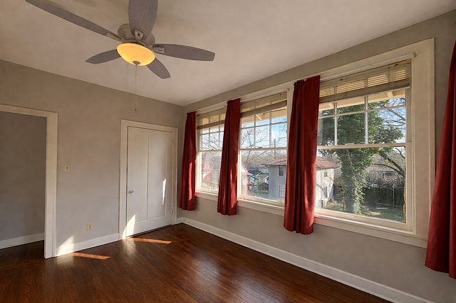 3219 W Markham St in Little Rock, AR - Building Photo - Building Photo