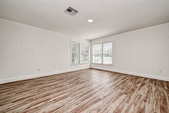 5609 Denmark St in Houston, TX - Building Photo - Building Photo