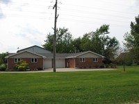 500 W Daisy Pl in Coal City, IL - Foto de edificio - Building Photo