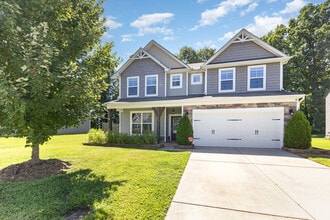 149 Kingston Drive in Mount Holly, NC - Building Photo - Building Photo