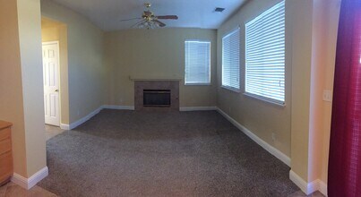 2141 Buck River St in Yuba City, CA - Building Photo - Building Photo