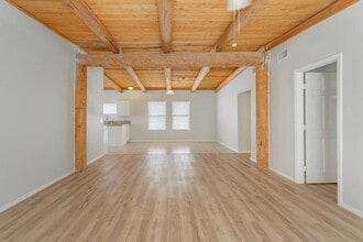 1960 E Ambush St, Unit B in Pahrump, NV - Building Photo - Building Photo