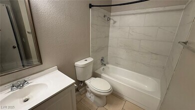 4754 Willow Crest Ave in Las Vegas, NV - Building Photo - Building Photo