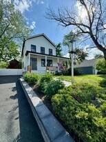 21 W Cliff St in Somerville, NJ - Building Photo