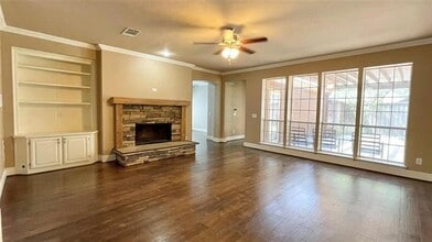 4401 Crown Ridge Dr in Plano, TX - Building Photo - Building Photo
