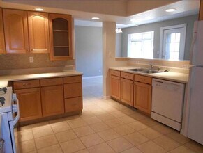 537 Espanola St NE in Albuquerque, NM - Building Photo - Building Photo