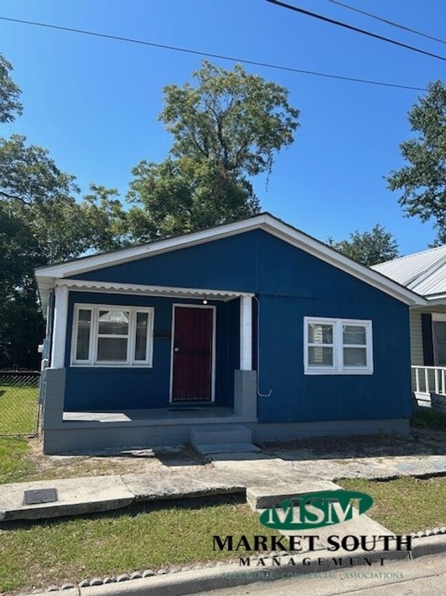 property at 1513 Vine St