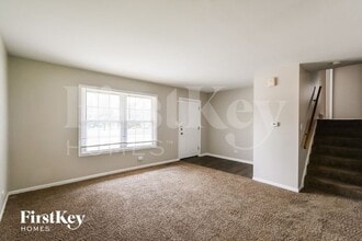 1493 Glen Ellyn Rd in Glendale Heights, IL - Building Photo - Building Photo