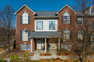 Madison Place in Ann Arbor, MI - Building Photo - Building Photo